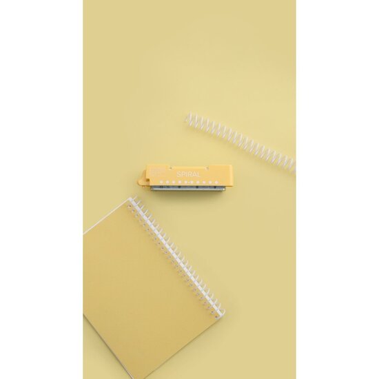 We R Makers We R Makers Multi Cinch Cartridge Spiral Punch 3:1