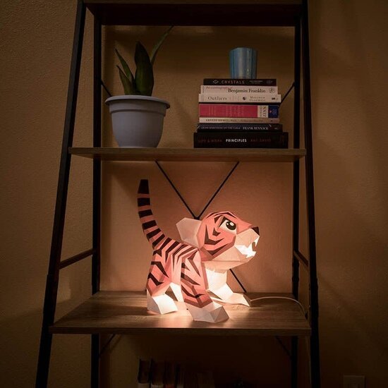 Papercraft world Paper Model kit 3D Baby Tiger 33x23x35 cm.