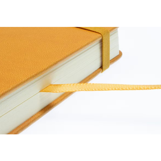 Kangaro Kangaro Schetsboek A5 80 blad 140gr roomwit met elastiek en lint, okergeel