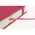Kangaro Kangaro Schetsboek A5 80 blad 140gr roomwit met elastiek en lint, ruby