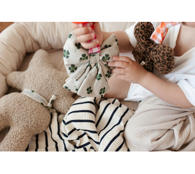 Atelier Pomme Atelier Pomme | Pacifier Cloth | Pomme | Put A Bow On It | Lucky Atelier Pomme Atelier Pomme | Pacifier Cloth | Pomme | Put A Bow On It | Lucky