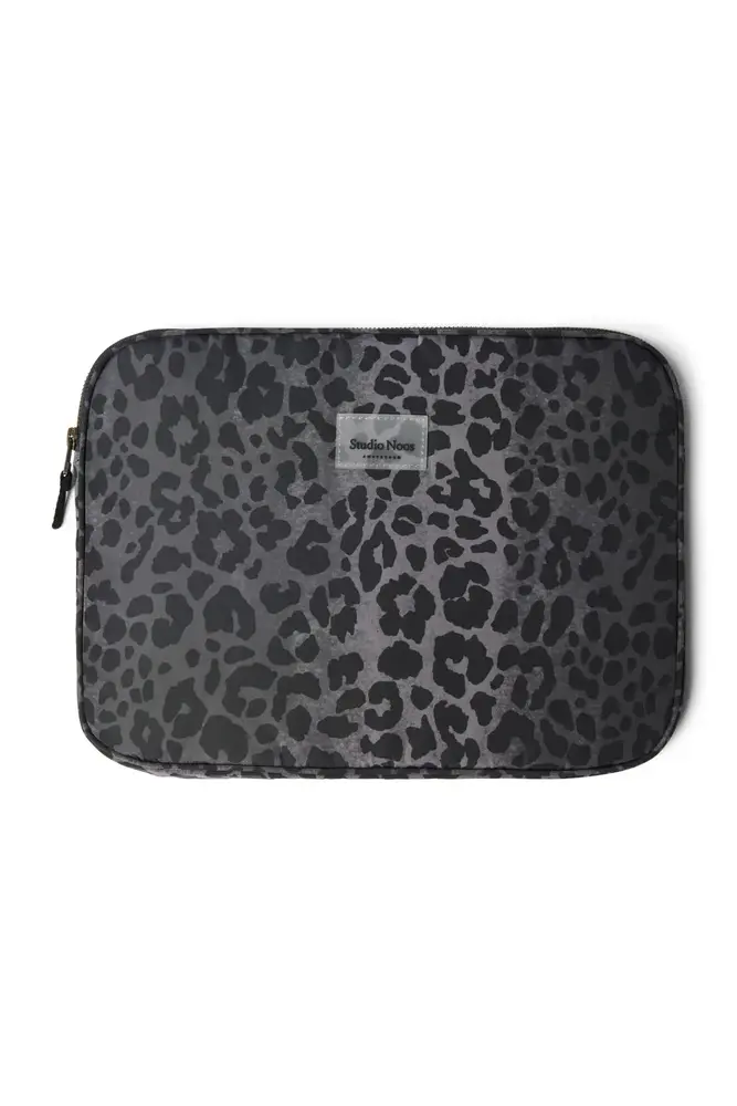 Studio Noos Studio Noos | Antra Leopard Puffy Laptop Sleeve | 13 INCH