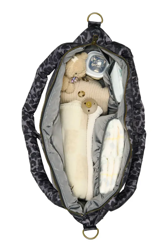 Studio Noos Studio Noos | Antra Leopard Puffy Diaper Bag Studio Noos Studio Noos | Antra Leopard Puffy Diaper Bag