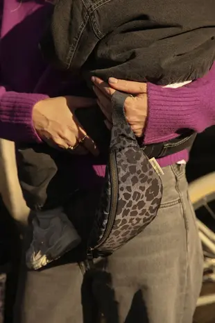Studio Noos Studio Noos | Antra Leopard Puffy Mini Fanny Pack