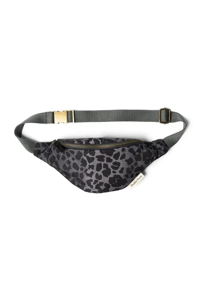 Studio Noos Studio Noos | Antra Leopard Puffy Mini Fanny Pack