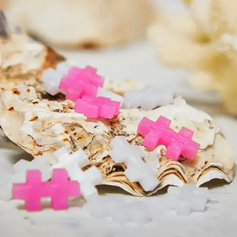 Plus Plus Plus - Plus | Tube pearl 100 stuks Plus Plus Plus - Plus | Tube pearl 100 stuks