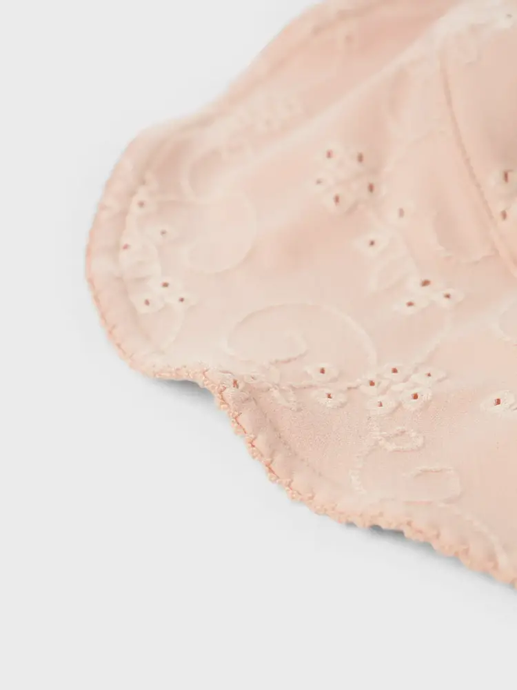 Lil ' Atelier Lil'Atelier | NBFFELICE UV HAT LIL | Peach Whip Lil ' Atelier Lil'Atelier | NBFFELICE UV HAT LIL | Peach Whip