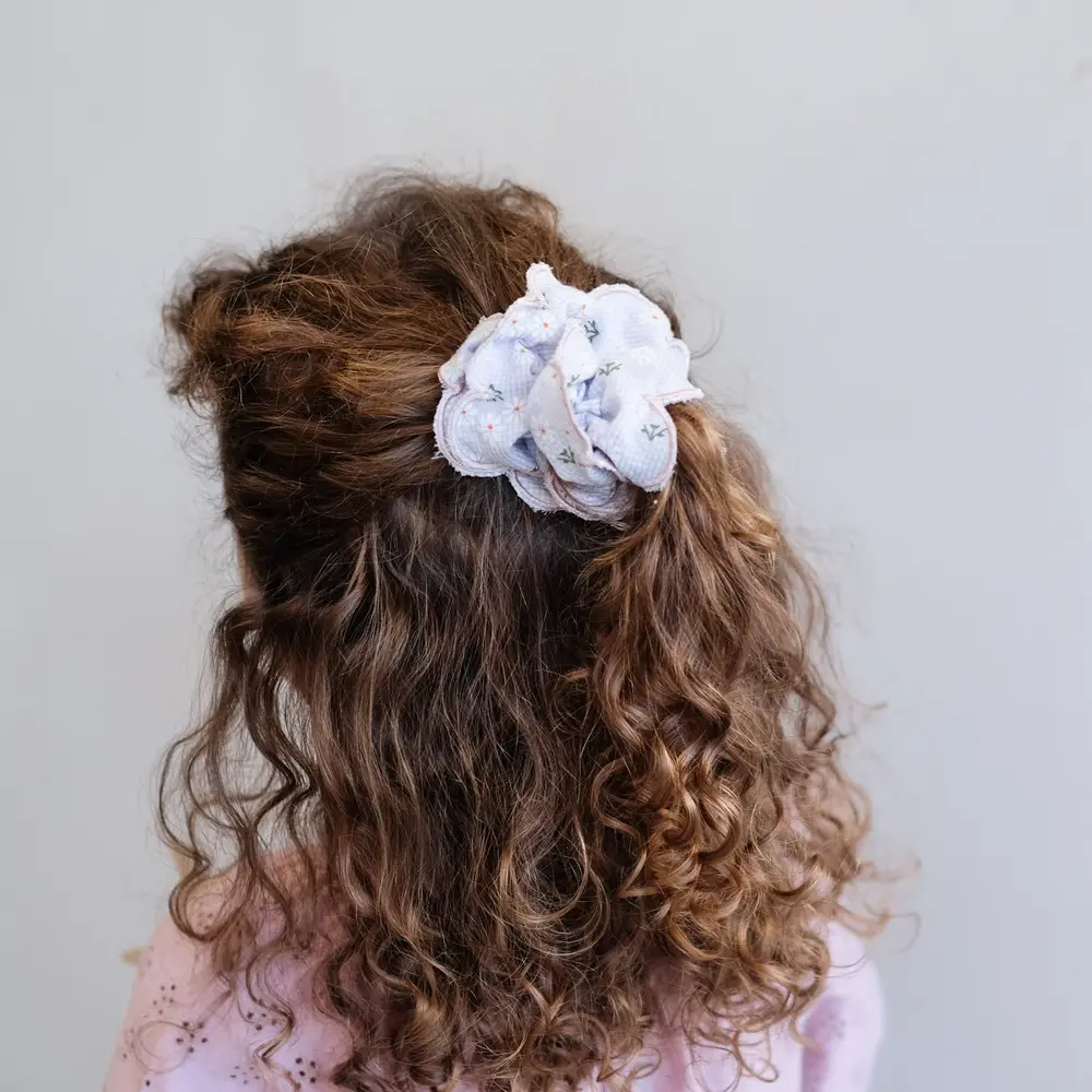 Mimi & Lula Mimi & Lula | Scalloped Floral Scrunchie