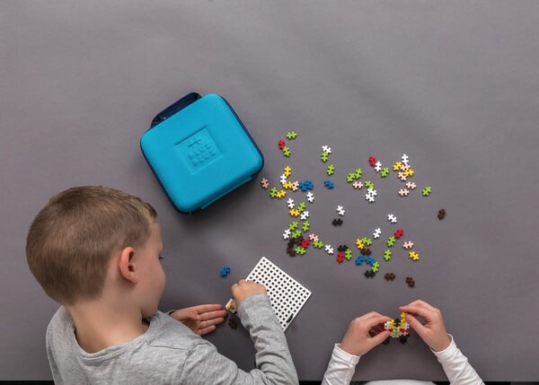 Plus Plus Plus - Plus | Reiskoffer 100 stuks Plus Plus Plus - Plus | Reiskoffer 100 stuks