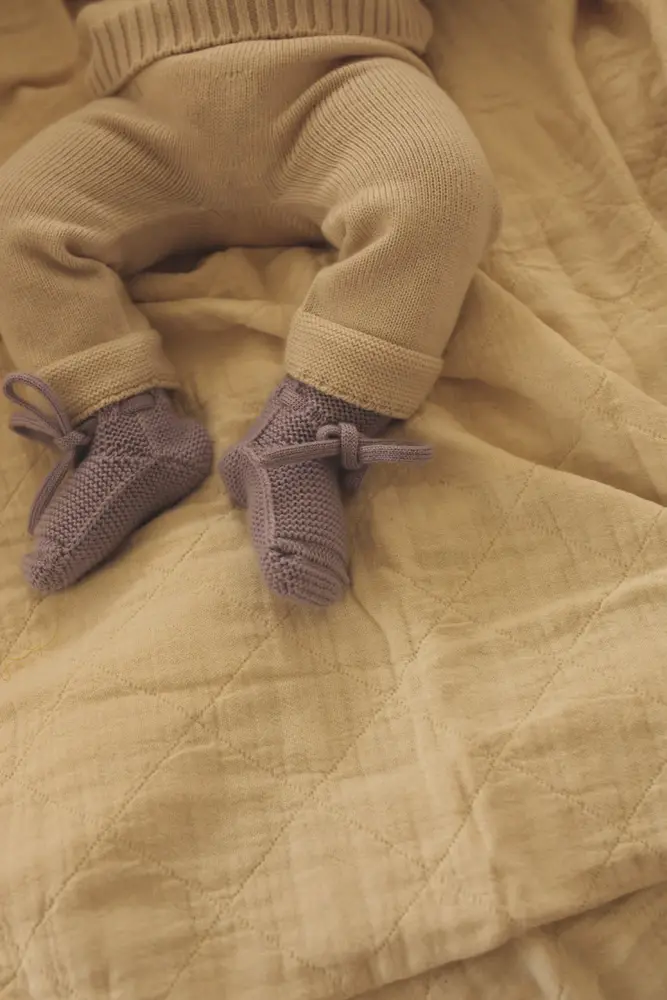 Hvid Hvid | Booties 0-9M | Lilac