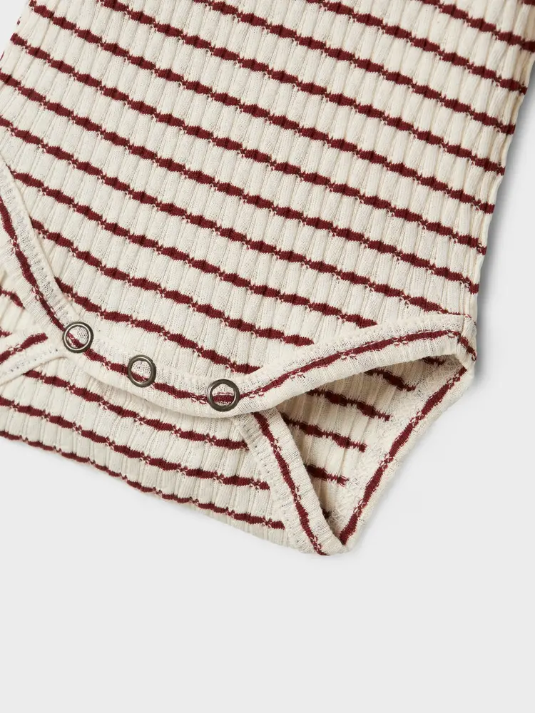 Lil ' Atelier Lil ' Atelier | NBFOSOPHIA LS SLIM BODY LIL | Hot Chocolate