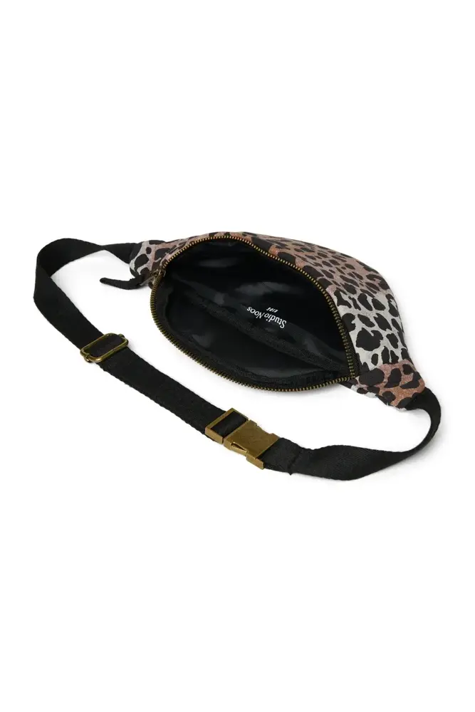 Studio Noos Studio Noos | Hazel Leopard Soft Cotton Mini Fanny Pack
