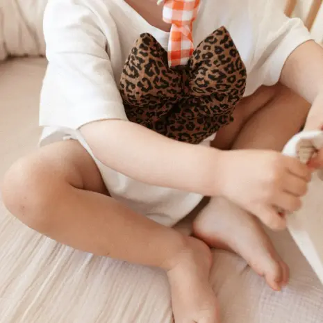 Atelier Pomme Atelier Pomme | Pacifier Cloth | Pomme | Put A Bow On It | Leopard Atelier Pomme Atelier Pomme | Pacifier Cloth | Pomme | Put A Bow On It | Leopard