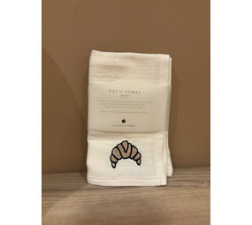 Atelier Pomme Atelier Pomme | Petit Towel | Cosy White | Little Croissant Atelier Pomme Atelier Pomme | Petit Towel | Cosy White | Little Croissant