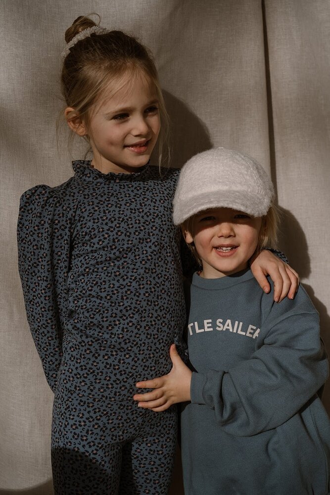 Navy Natural Navy Natural | Loulou top navy leopard flower