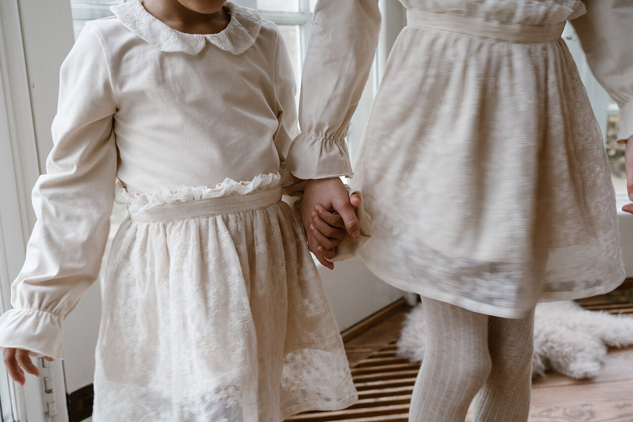 Navy Natural Navy Natural | June top flower broderie