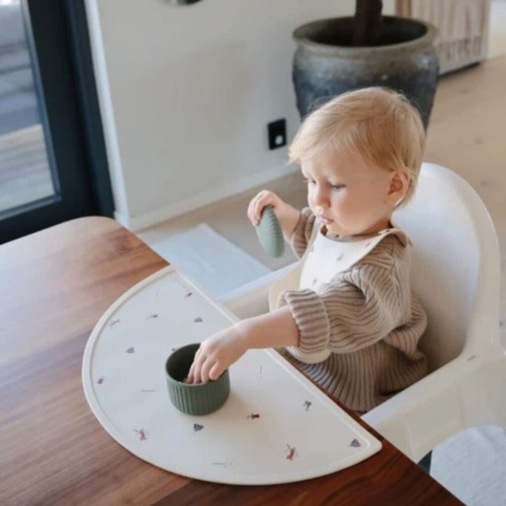 Mushie Mushie | Silicone bib | Circus