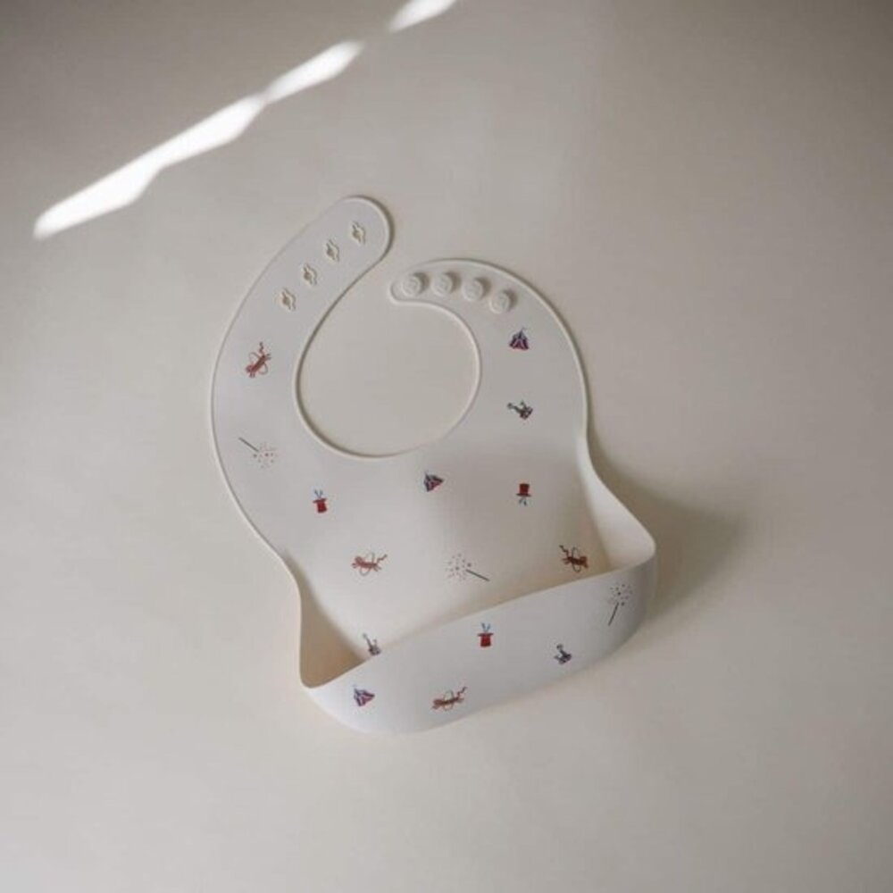 Mushie Mushie | Silicone bib | Circus