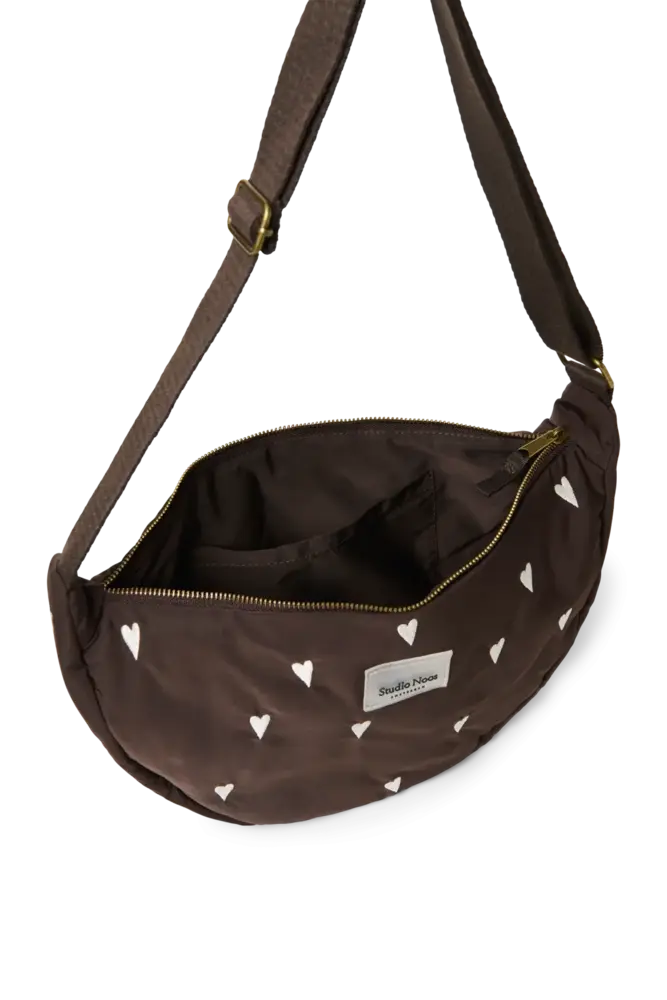 Studio Noos Studio Noos | Puﬀy Adult Fanny Pack | Brown Hearts