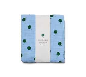 Studio Noos Studio Noos | Swaddle Print Large | Light Blue Clover