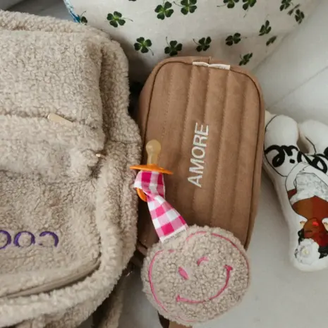 Atelier Pomme Atelier Pomme | Pacifier Cloth | Pomme | Teddy | Blowy Bubblegum Atelier Pomme Atelier Pomme | Pacifier Cloth | Pomme | Teddy | Blowy Bubblegum