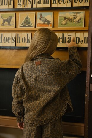 Charlie Petite Charlie Petite | Pascalle Jacket | Tiger Print