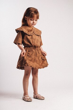 Baje Studio Baje Studio | Deba | Brown coconut