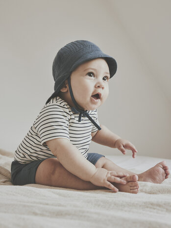 HUTTELiHUT HUTTELiHUT | T-shirt SS YD Stripe | Navy Blazer