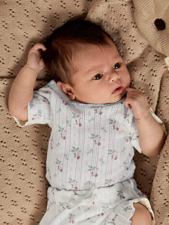 Lil ' Atelier Lil ' Atelier | NBFRACHELLO DUNA SS SLIM BODY LIL | Coconut Milk STRAWBERRY