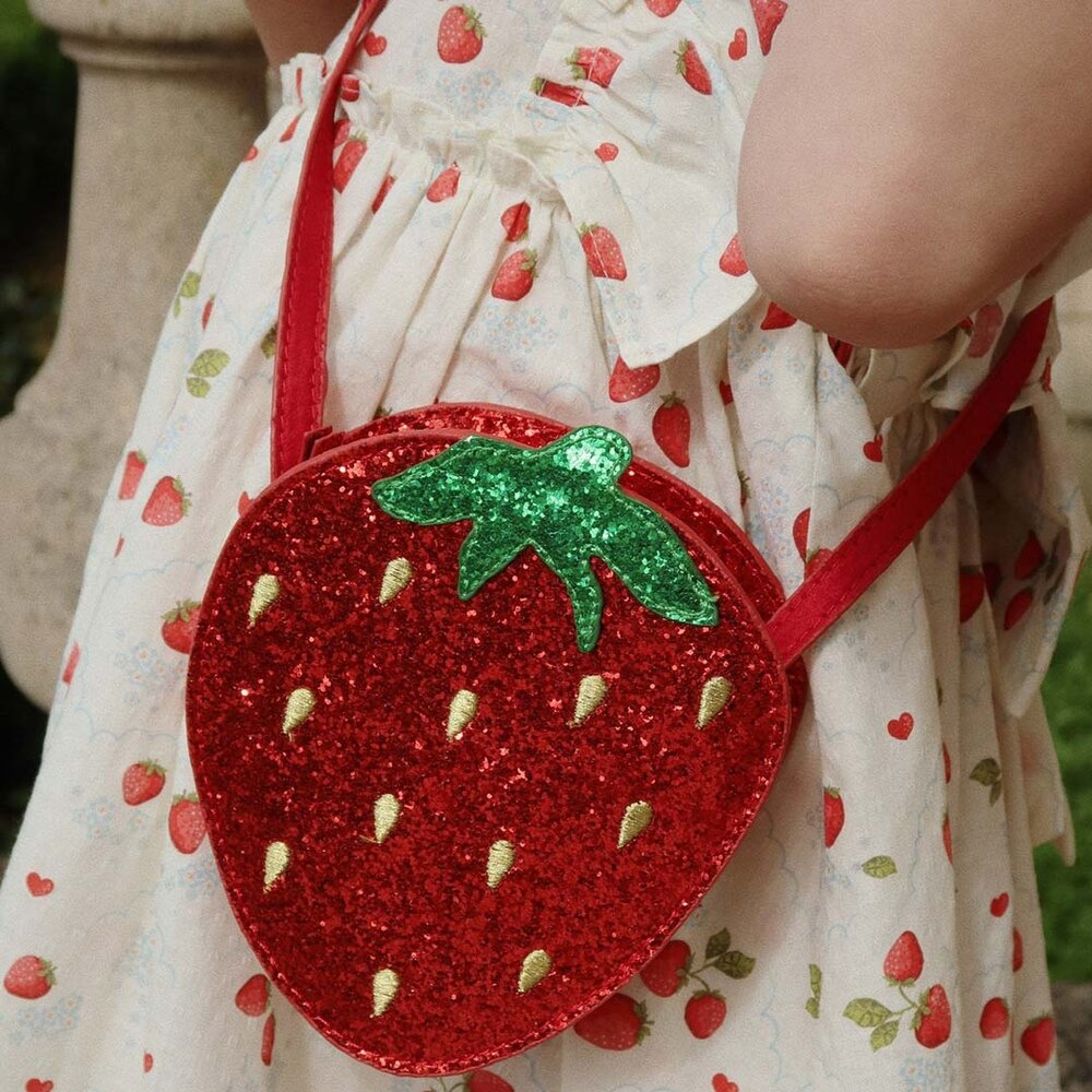 Konges Sløjd Konges Sløjd | Tut Strawberry Shoulder Bag | Barbados Cherry