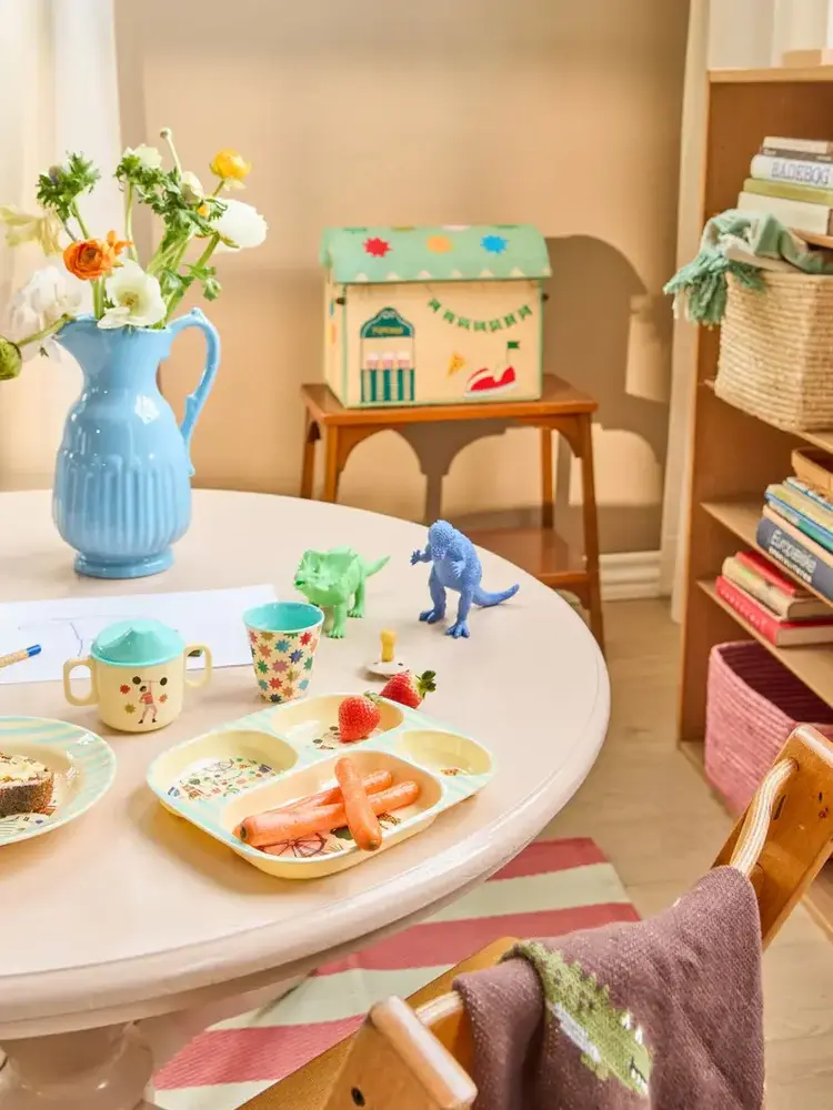 Rice Everyday Magic Rice | Kinderbord met 4 Compartimenten | Fun Fair Print | Mint