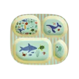 Rice Everyday Magic Rice | Kinderbord met 4 Compartimenten | Ocean Print | Blauw Rice Everyday Magic Rice | Kinderbord met 4 Compartimenten | Ocean Print | Blauw