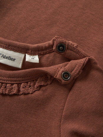Lil ' Atelier Lil ' Atelier | NBFLAYO SUP LS SLIM BODY SOLID LIL | Maple Syrup