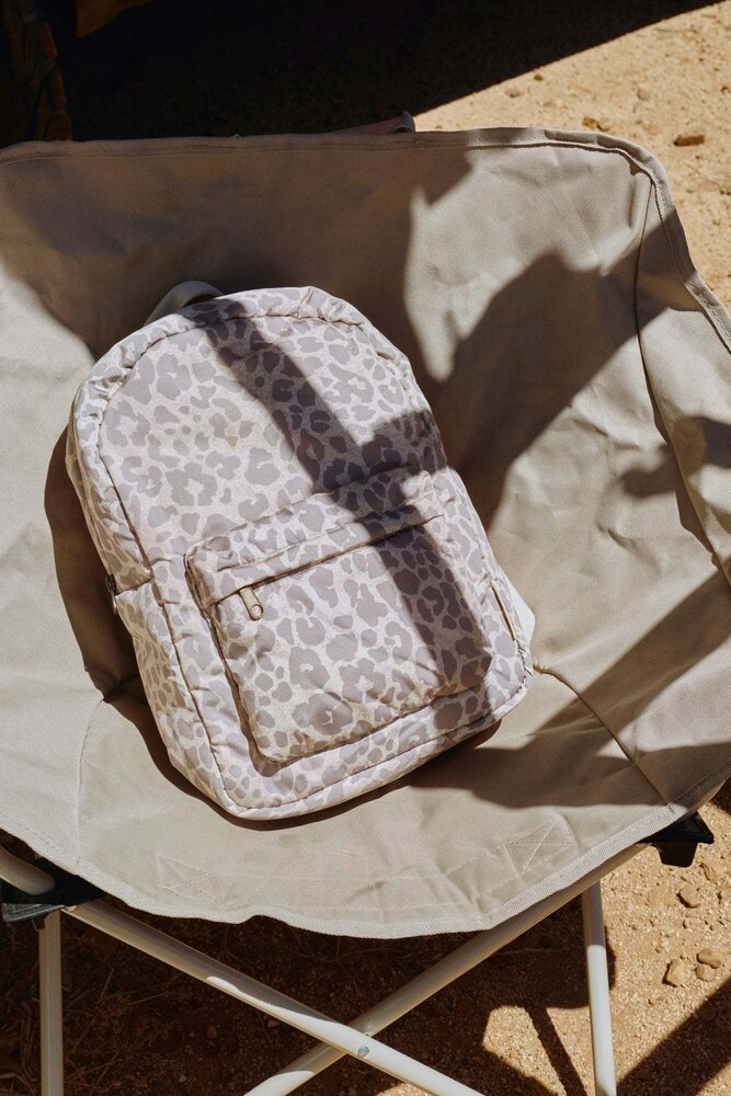 Studio Noos Studio Noos | Puffy Midi backpack | Beige leopard