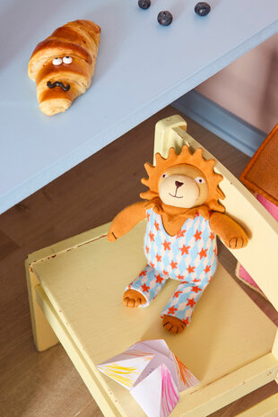 Rice Everyday Magic Rice | Kids Knitted Soft Toy | Lion Elton