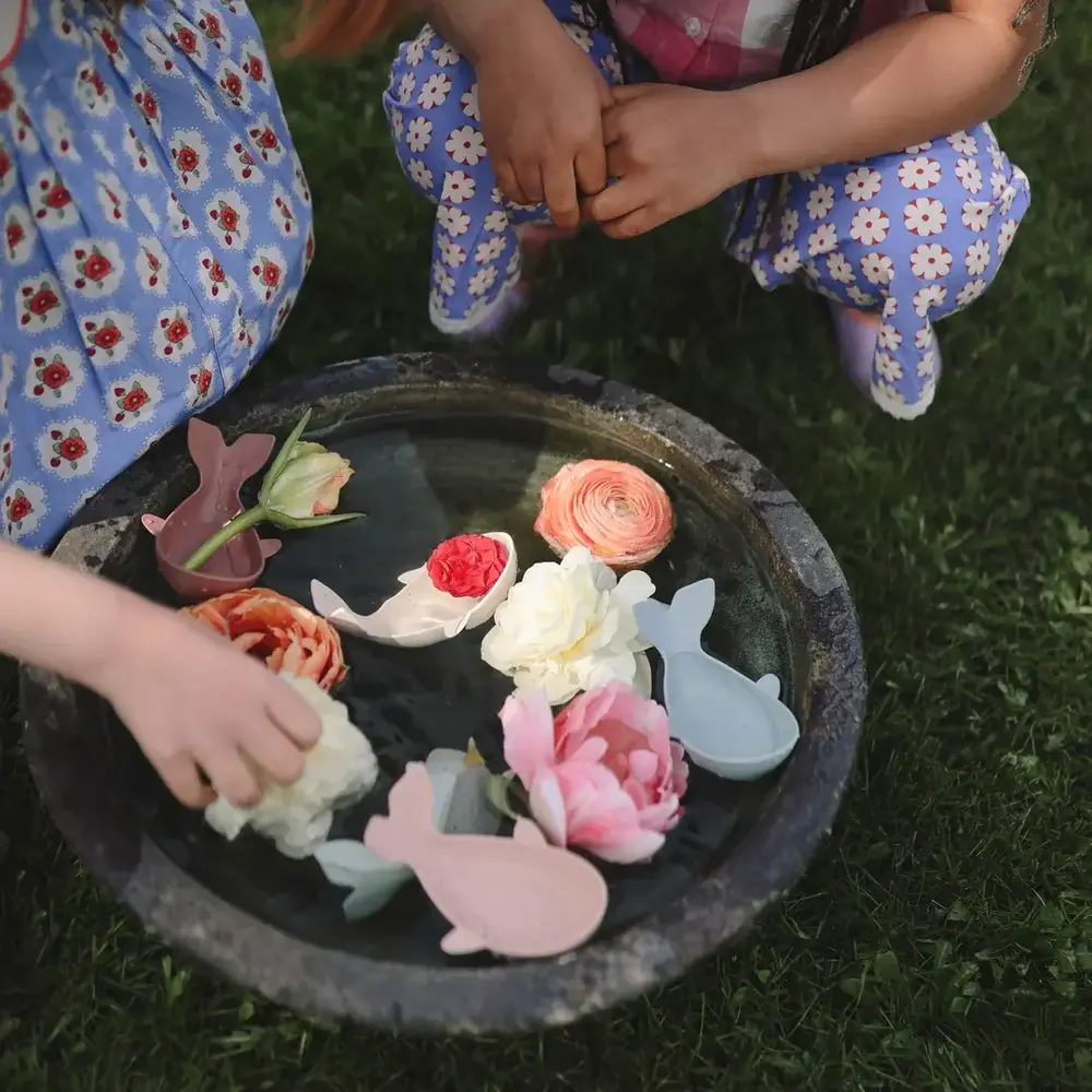 Mushie Mushie | Whale Bath Stackers | Original