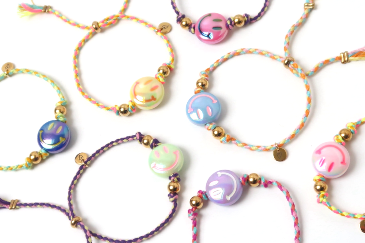 LOVE issue LOVE issue | Bracelet | Happy Smiley | Light blue/orange