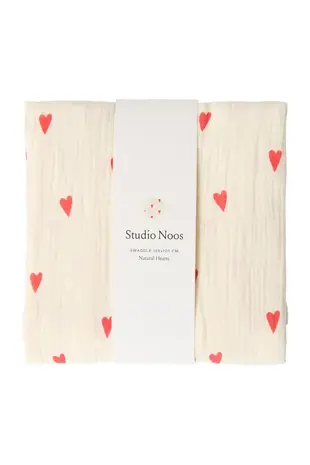 Studio Noos Studio Noos | Swaddle Print Large | Natural Hearts