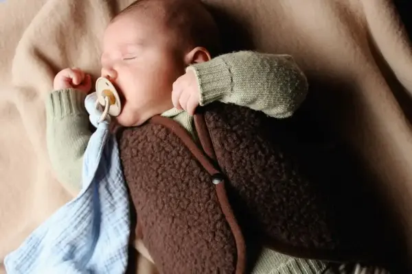 Alwero Alwero | Baby Vest | Lulu Light | Choco