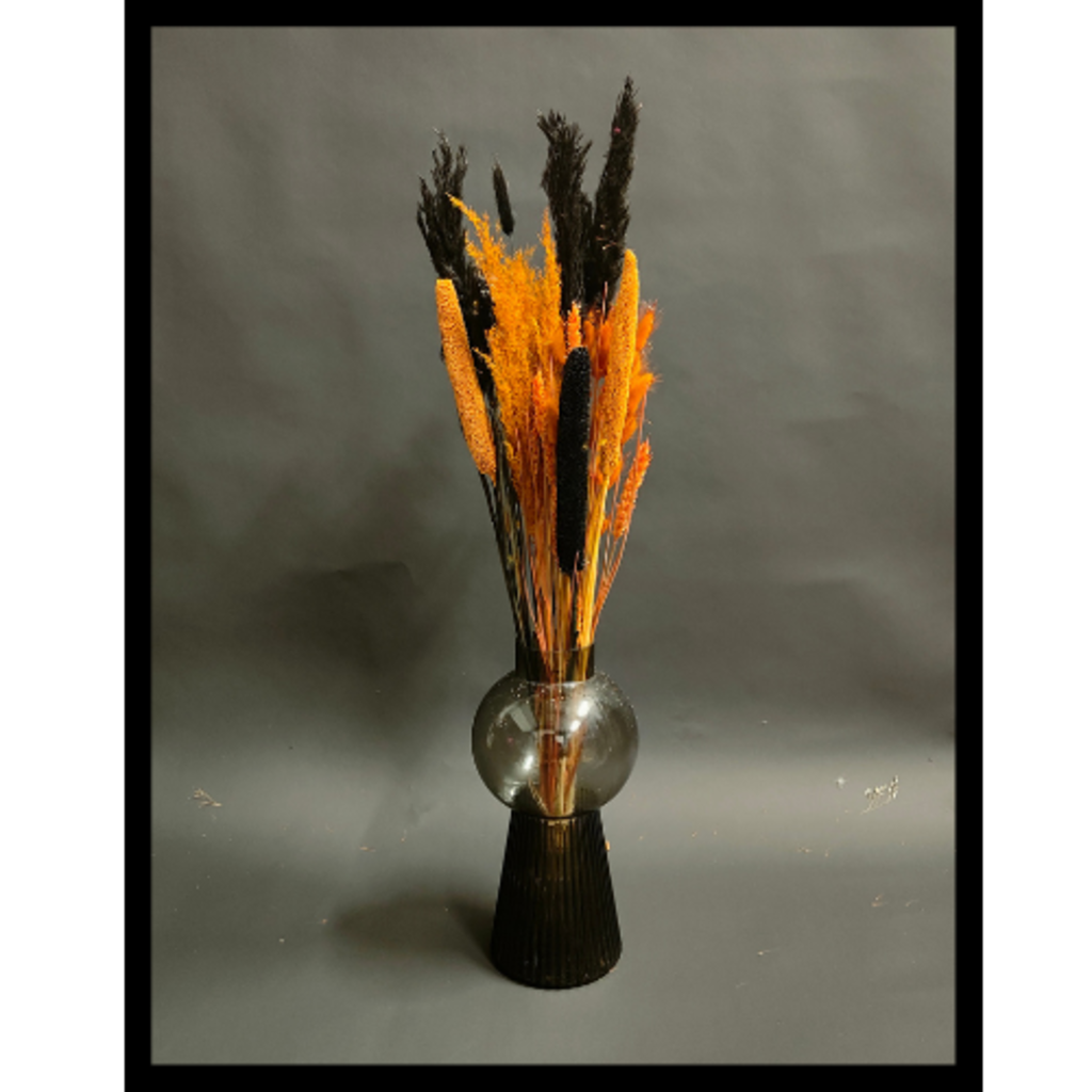 Decor Shop Dried Flower Bouquet Orange Black