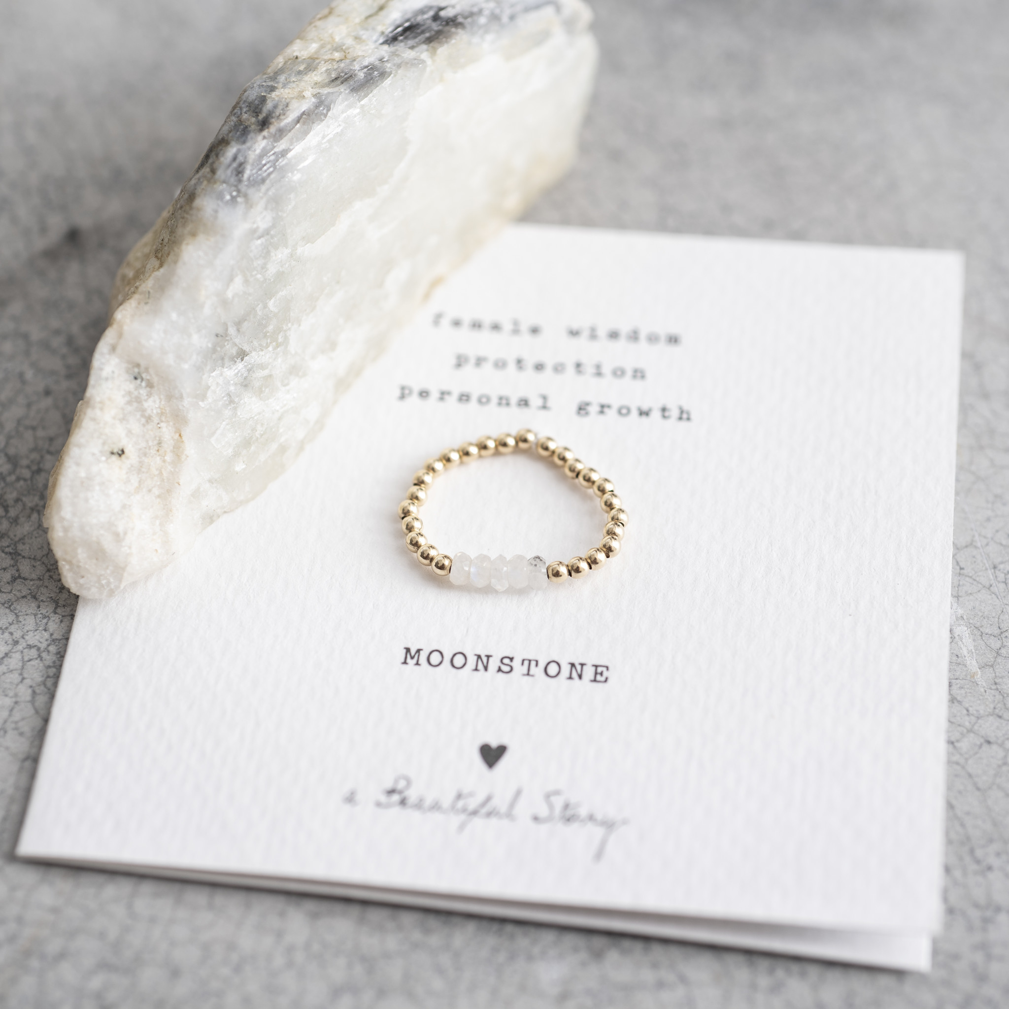 A Beautiful Story Ring 'Beauty' - Moonstone Goud