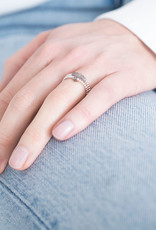 A Beautiful Story Ring 'Beauty' - Labradorite Silver