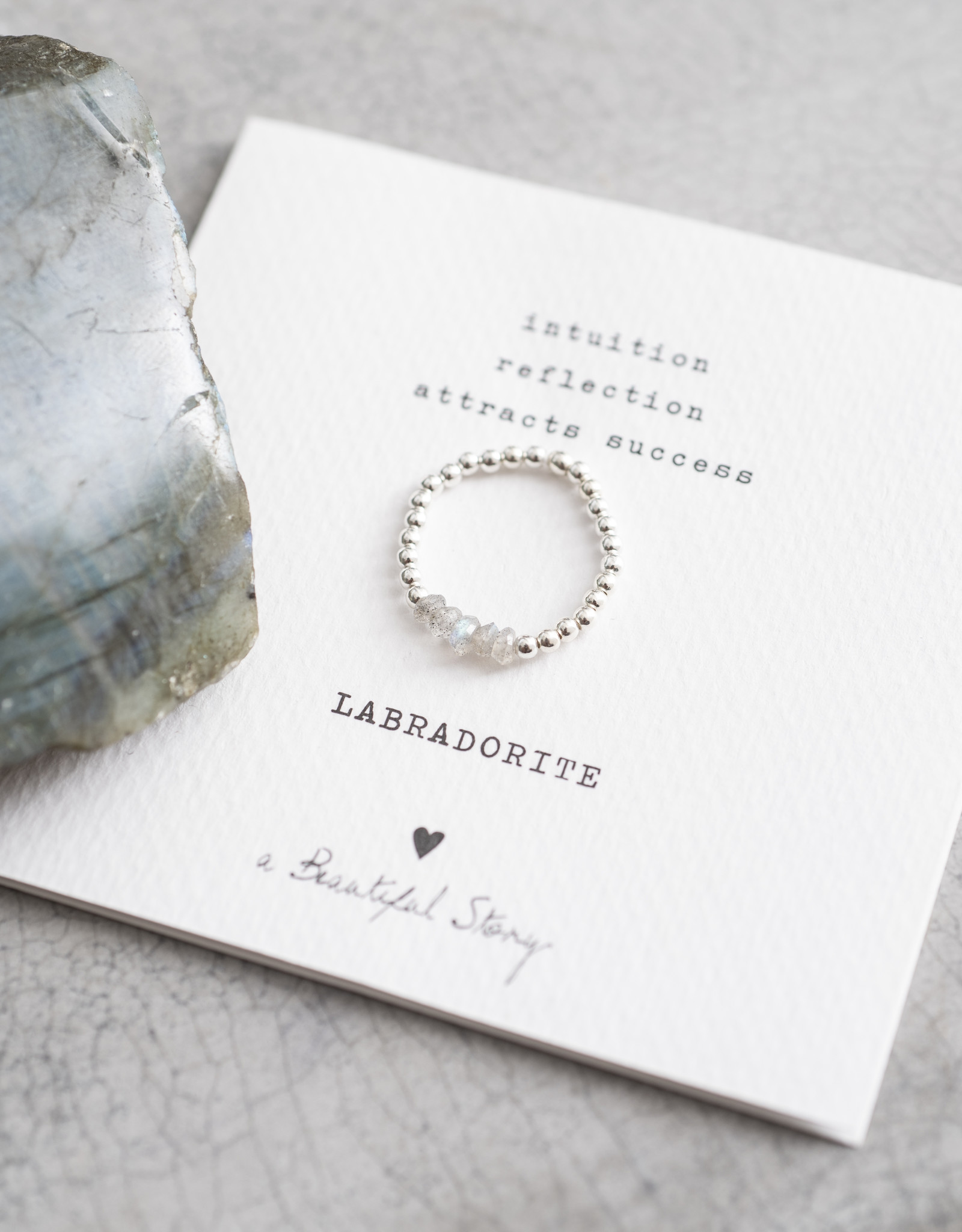 A Beautiful Story Ring 'Beauty' - Labradorite Silver