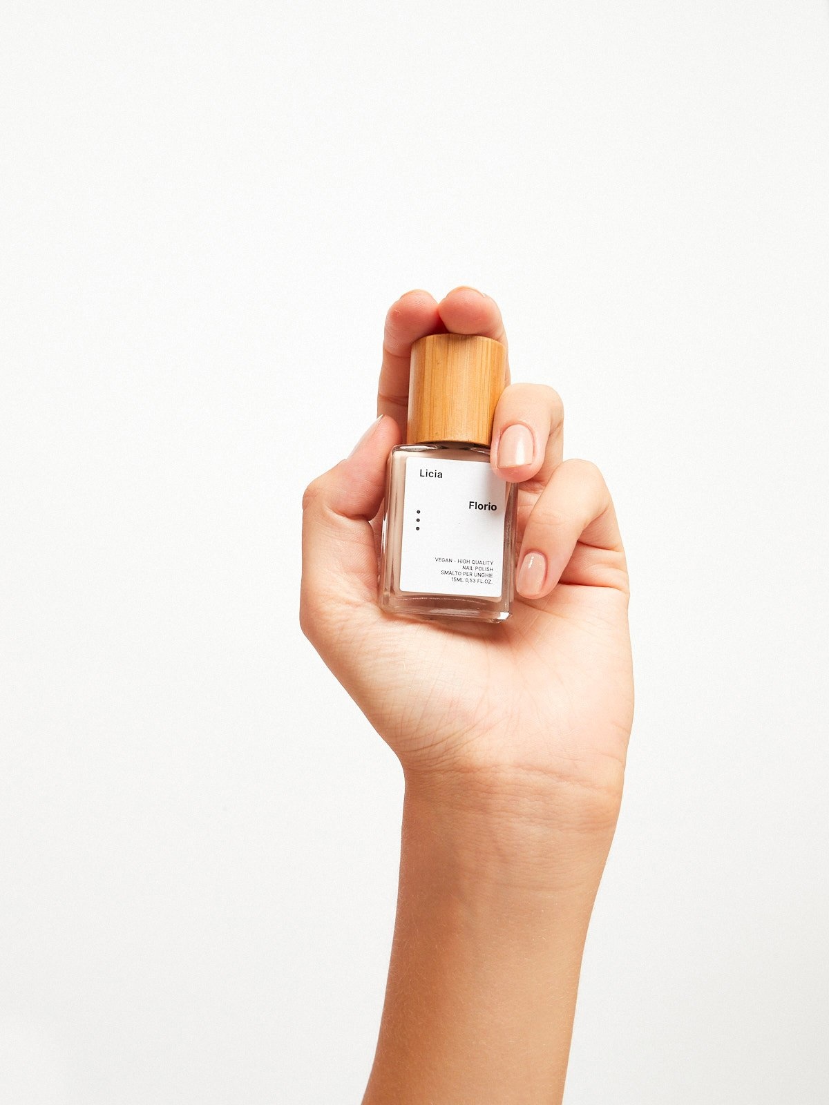 Licia Florio Nagellak MANDORIA