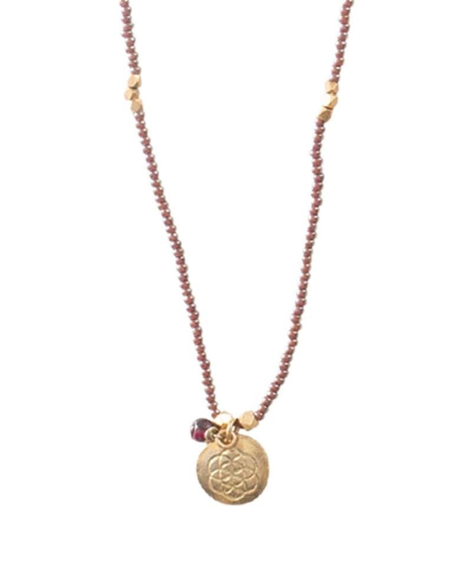 A Beautiful Story Ketting 'Truly' - Garnet Flower of Life Gold