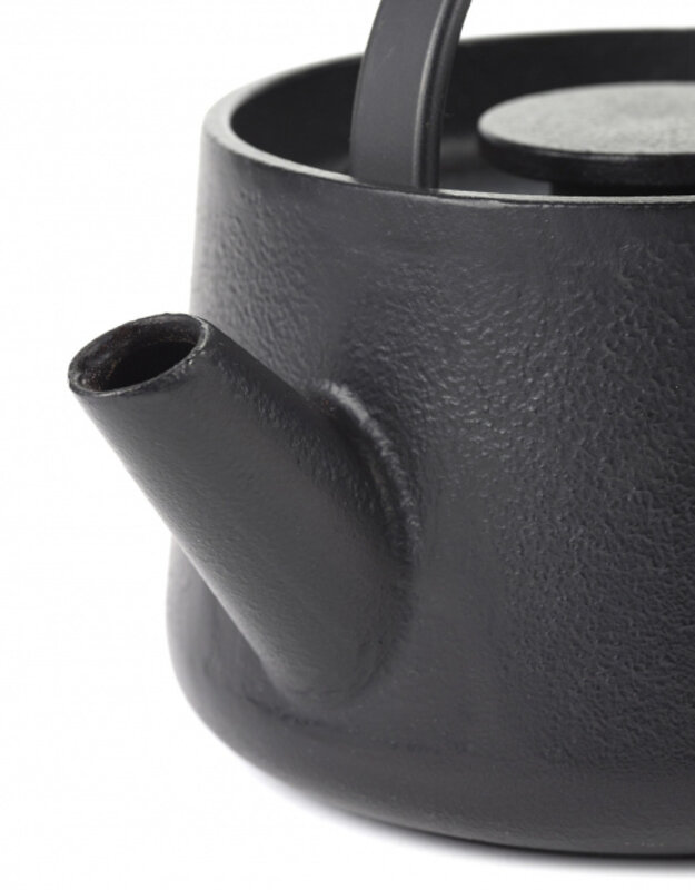 Serax theepot 'Inku' 80cl - gietijzer
