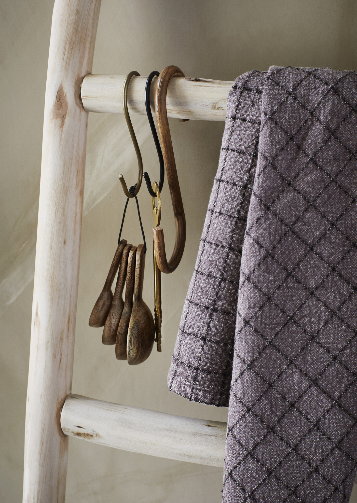 Madam Stoltz S-haak - brass