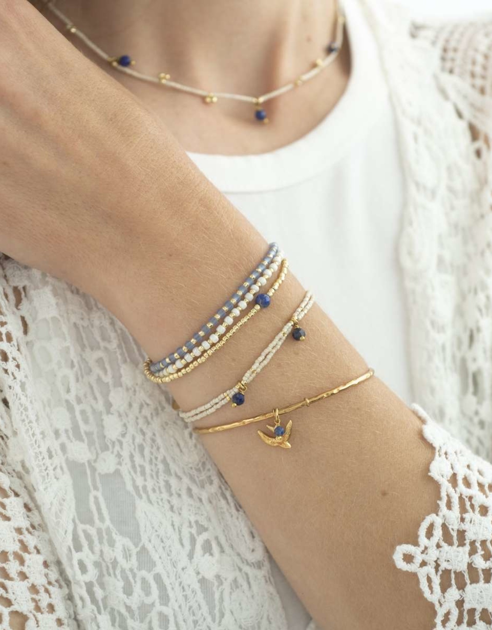 A Beautiful Story bracelet 'Loyal' gold - lapis lazuli