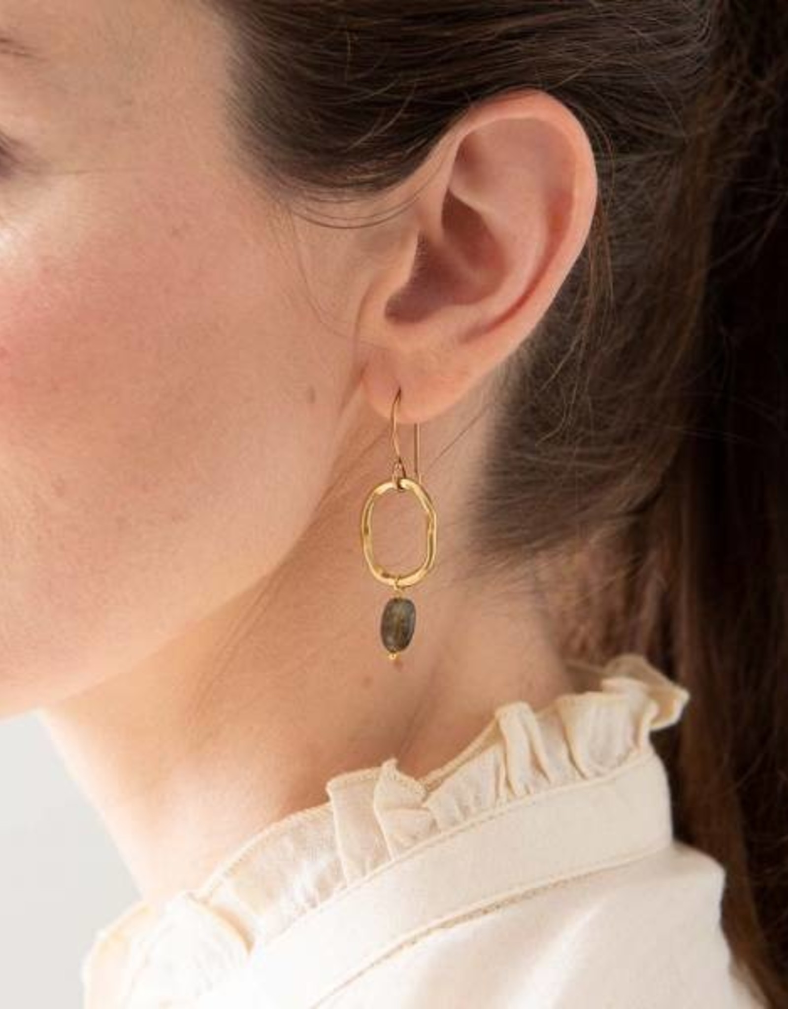 A Beautiful Story Earrings 'Graceful' gold