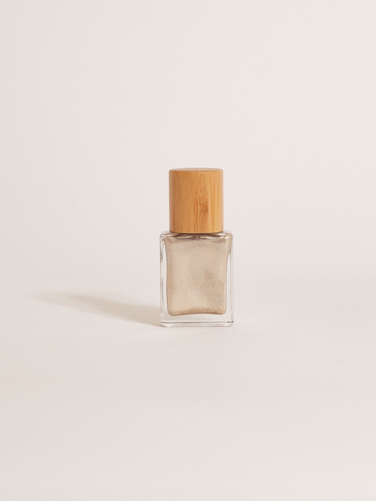 Licia Florio nagellak MOTHER of PEARL